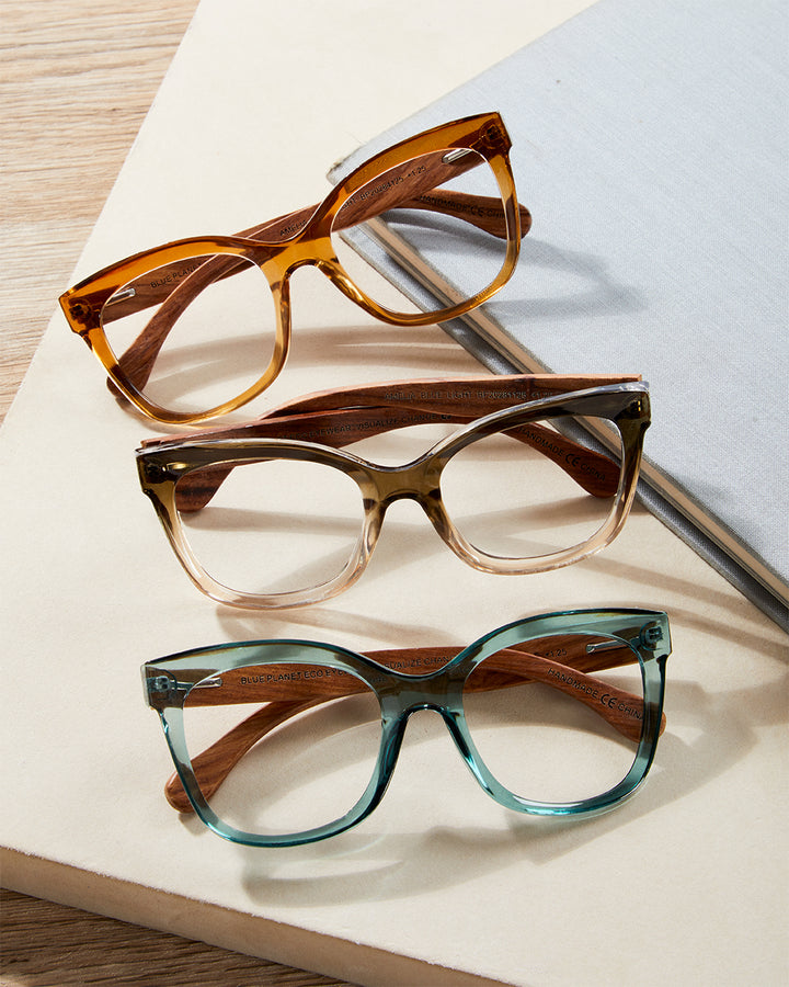 AMELIA BLUE LIGHT READERS